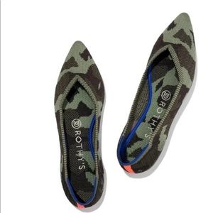 Rothys Olive Camo Pointed Toe Flats 7.5